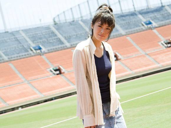 貫地谷しほり(25)女優の着衣巨乳がエロい画像まとめ 12
