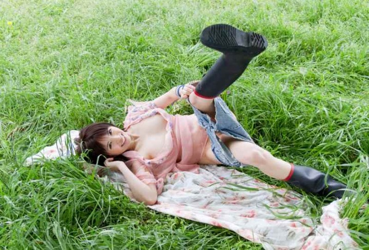 タレ目が可愛い星美りかとコスプレセックスしたくなるエロ画像 64