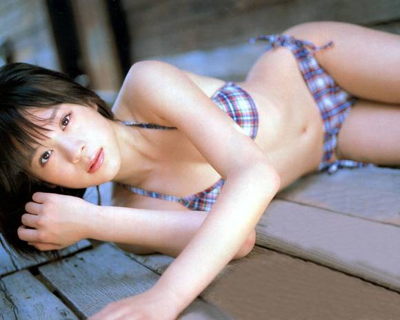 北乃きいのパンチラやエロい水着画像 4