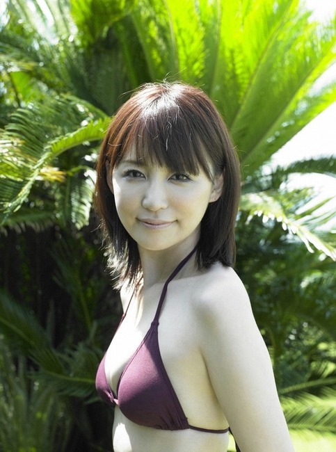 石田紗英子 お天気キャスターのグラビア画像がエロい 1