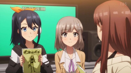 　CUE!　１７話場面カット039