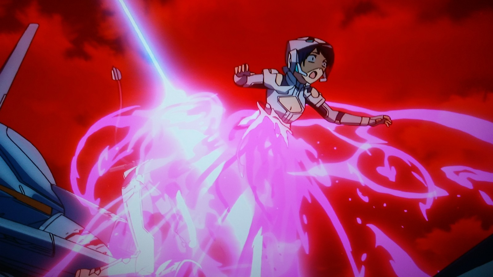 クロスアンジュ 天使と竜の輪舞 ではココのシーンがよく見える 画像あり 旧あにまん