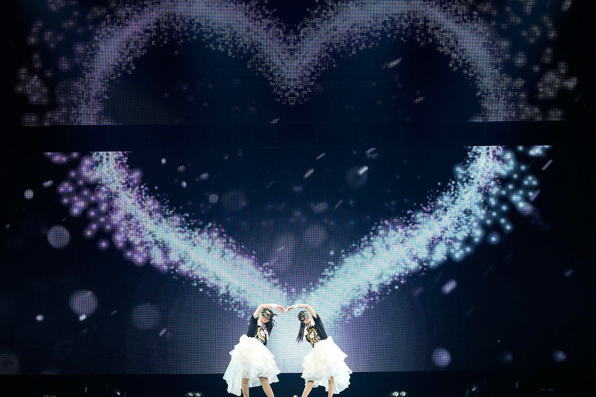 Claris ついに素顔を見せる あにれこ Claris ついに素顔を見せる あにれこ