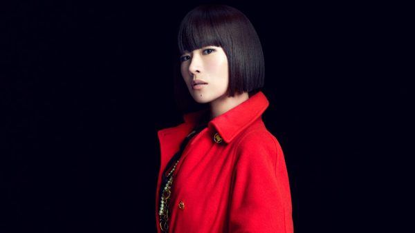 【Ｈ画像】椎名林檎さん(37)、とんでもなく刺激的な衣装を着るｗｗｗｗｗｗｗｗｗｗｗｗ（※gifあり）