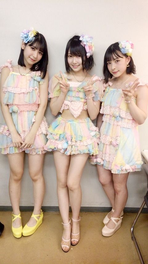 【HKT48】井上由莉耶の美脚がたまらんｗｗｗ【画像あり】