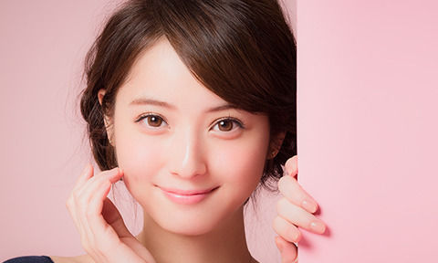 【天使降臨】佐々木希さんがスッピンで熊本県益城町で炊き出し参加ww男共が群がり即ﾊﾎﾞ写真撮影会へ これは炎上しないわwwwwwwwww(画像あり)