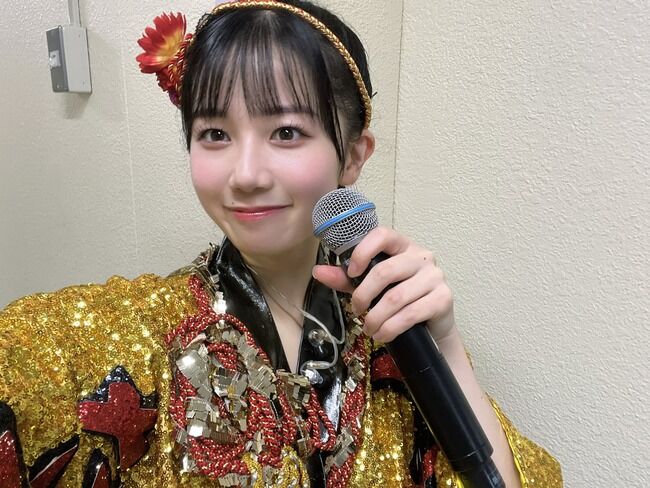 今日20:00～17期正鋳真優cの緊急特別配信が決定！卒業発表の噂も・・・【AKB48 17期研究生まゆうちゃんグラビア出演記念配信】