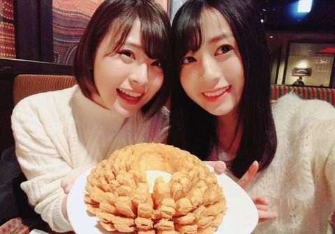 佐々木優佳里と佐藤栞が一緒に食事と映画デートへ