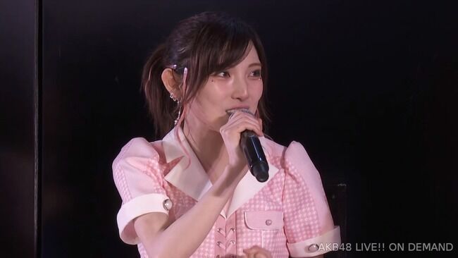 岡田奈々、AKB卒業直前の軽すぎる“体重”公開「えっ!? 小学生の体重、、」「片手で持てるじゃん」【元AKB48なぁちゃん】