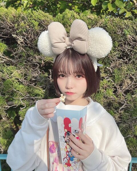 【AKB48】髙橋彩音ちゃん「何見てんのよ？欲しいの？」