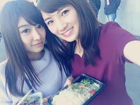 【悲報】写メ会のケータリングがクッソ安そうな弁当に・・・