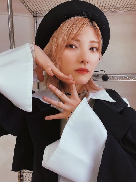 【池沼スレ】岡田奈々アンチ「最近の岡田奈々のビジュアルの汚さって歴代AKBでも最悪だよな」