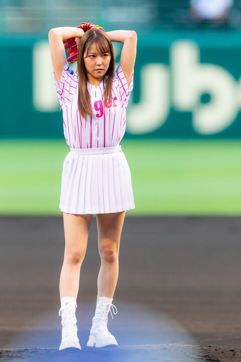 白間美瑠さんの始球式♡