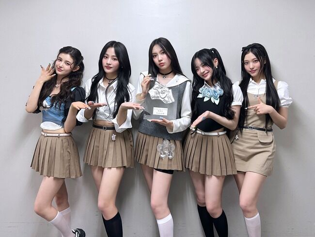 大人気K-POPアイドル「NewJeans」の売上枚数がすごい！！【韓国の5人組ガールズグループ】