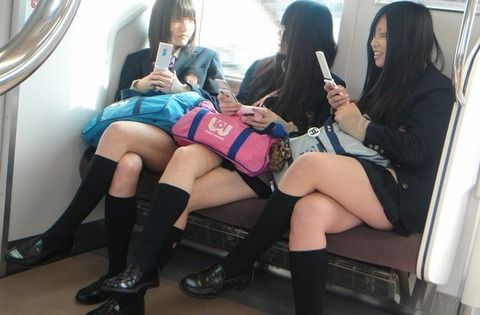 【ﾎﾞｯｷ不可避】JKのえっろい画像・・・状況妄想しただけでくっそ抜けるわ・・・※多数エロ画像あり
