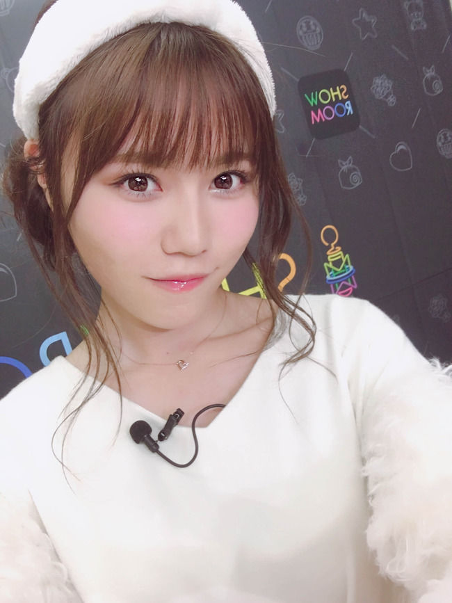 【AKB48】込山榛香「言おうか迷って言わなかったんですが…私が1番悩んでいることは肌がとても敏感で弱いこと」【こみはる】