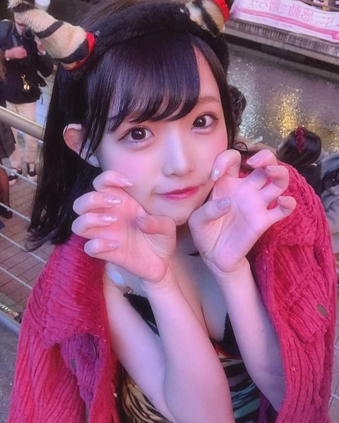 【NMB48】植村梓がエロコスプレ姿で大混雑の道頓堀に登場ｗｗｗ