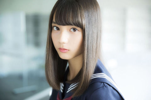 【画像アリ】「この美少女は誰だ！？」けやき坂の新エースにアイドル業界騒然【48G】