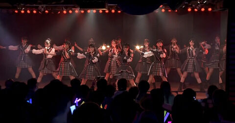 【朗報】　AKB 研究生公演　新衣装　キタ━━(((ﾟ∀ﾟ)))━━━━━!!