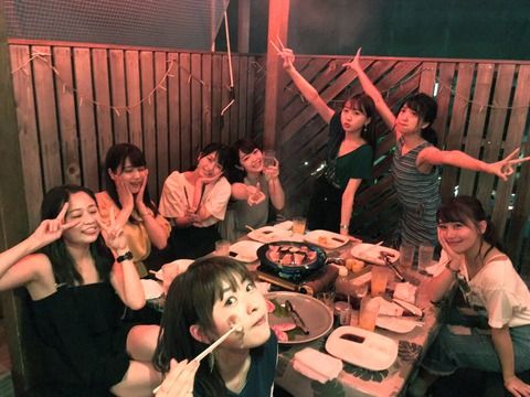 峯岸「お待たせ！」　横山入山木崎こじまこ島田中西北原達との夏の思い出写真公開