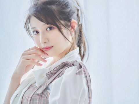 【朗報】AKB48行天優莉奈、事務所所属とシンガポール開催のアートフェス出演を発表！