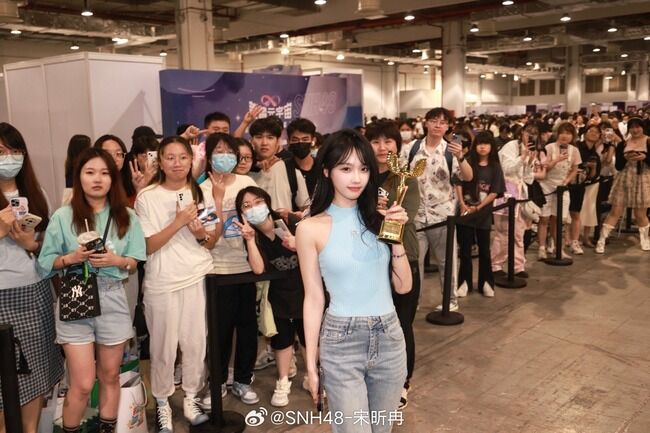 【画像】SNH48の握手会の客層がこちら！！！