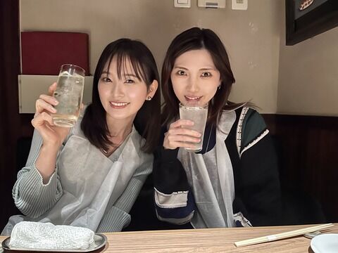 卒業した岡田奈々、兒玉遥と合流する