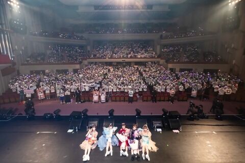まねきケチャの卒コンで最前VIP席が24席中16席不正でガラガラ祭り