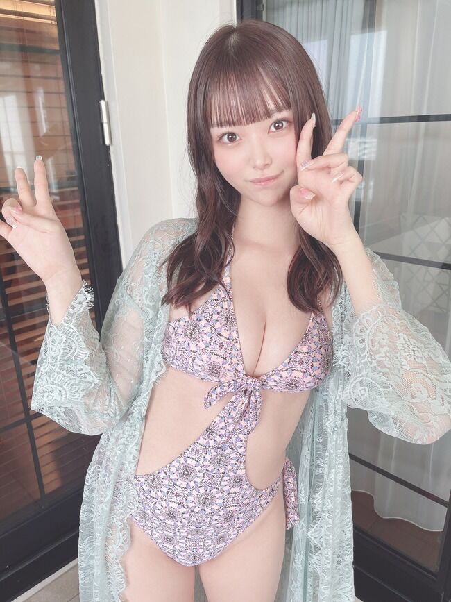 【画像】たつまき「この水着えろくない?」【元AKB48達家真姫宝】