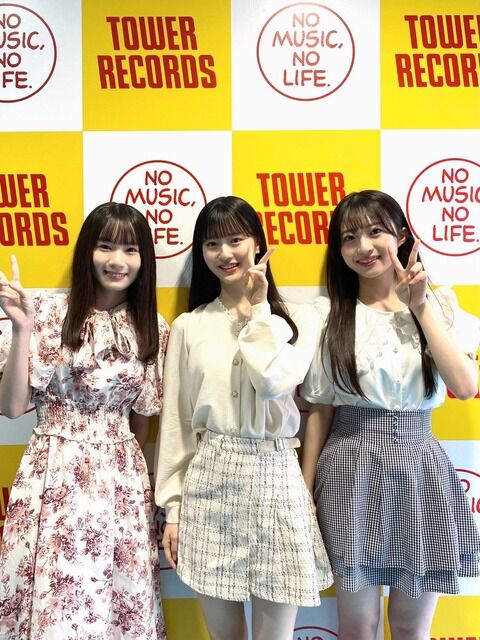 【朗報】18期エース秋山由奈ｃ配信中パ〇ツが見える放送事故ｗｗｗｗｗｗｗｗｗｗｗｗｗｗｗｗｗｗｗ