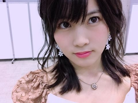 【AKB48】岡部麟ちゃんの谷間キタ━━(゚∀゚)━━!!【動画】