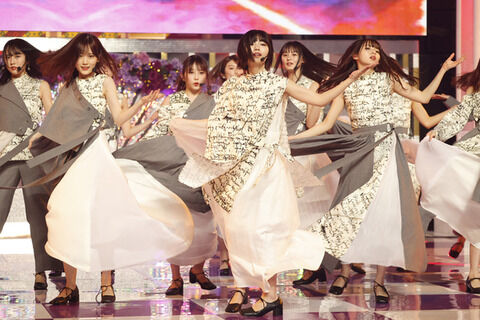 【リアルサウンド】乃木坂46、中西アルノセンター曲「Actually…」になぜ賛否?