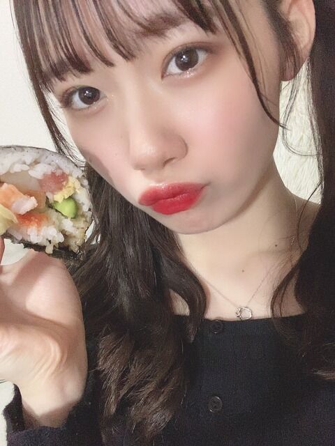 【違う】服部有菜の恵方巻ツイートにヲタク落胆【そうじゃない】