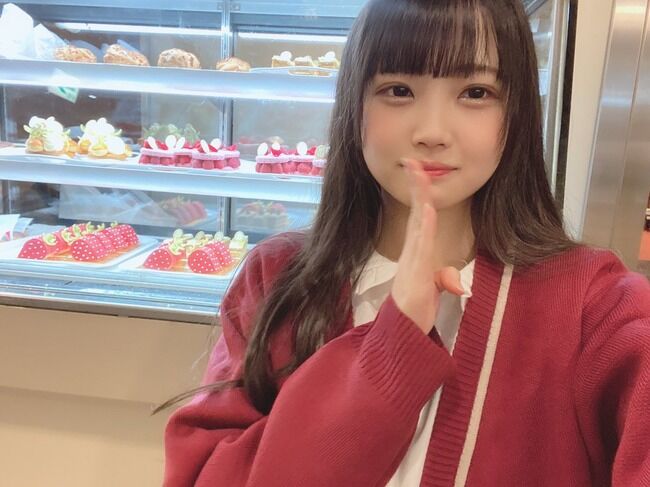 【画像】ロリ巨乳佐藤美波ちゃん2022年の目標を早くも叶えてしまったと話題に！！！【AKB48さとみな】
