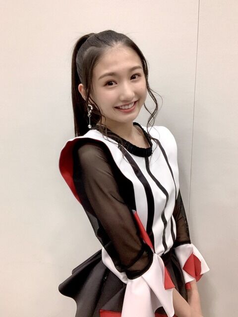 【悲報】NMB48塩月希依音が濃厚接触者となった為オンラインお話し会を欠席