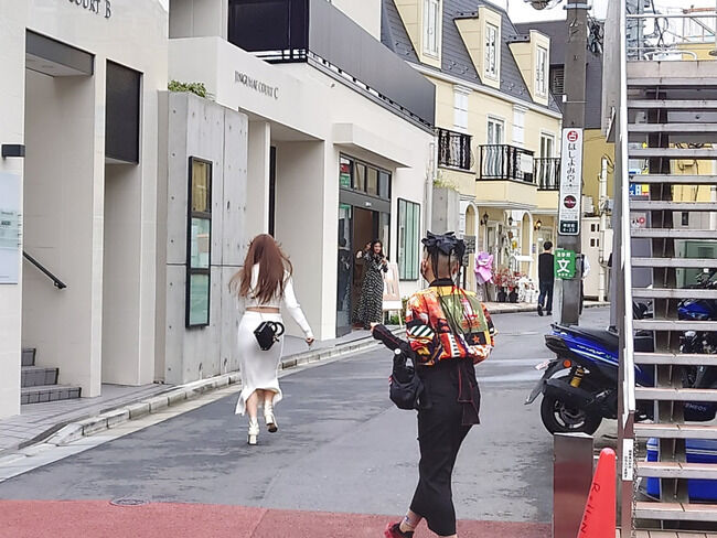 原宿のAKB48カフェに1人で行ったけど、秋葉原より酷かった・・・