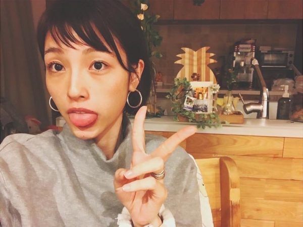 【悲報】川口春奈が盗撮に苦言…一方、木下優樹菜は一般人を盗撮wwwwwwwwwwwww(画像あり)