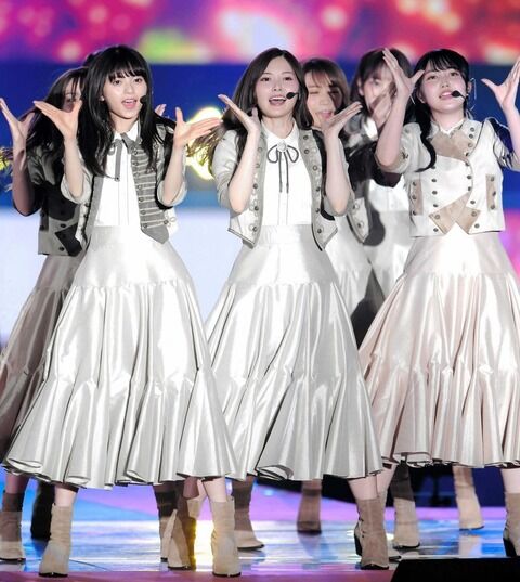 【悲報】乃木坂46さん、遂にNHK紅白単独出演できず。グループ合同パフォーマンスに