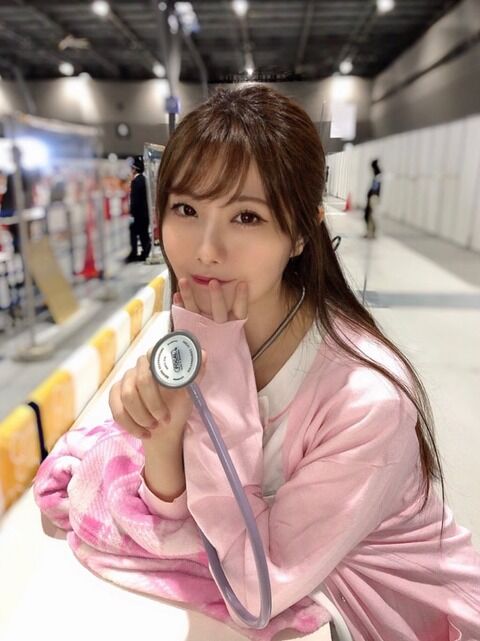 【SKE48】イベント会場に現れた女医さんが美しいと評判に【谷真理佳】