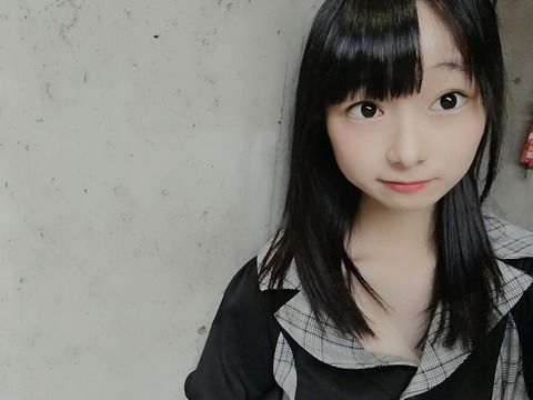 【NMB48】三宅ゆりあちゃん「2ショット撮って握手するだけじゃつまらんなあ・・・せや!」