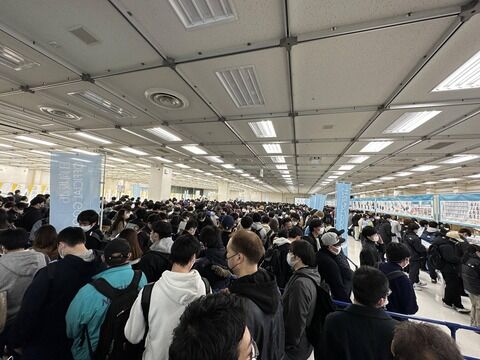 【速報】本日の日向坂の物販会場の、男オタ率ｗｗｗｗｗｗｗｗｗｗｗ