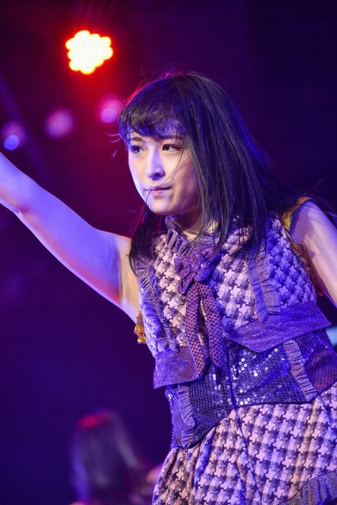 川本紗矢さん、JKTで美ワキを披露！