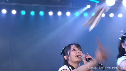 【朗報】佐々木優佳里の公認トップオタがSHOWROOM配信した結果wwwwww