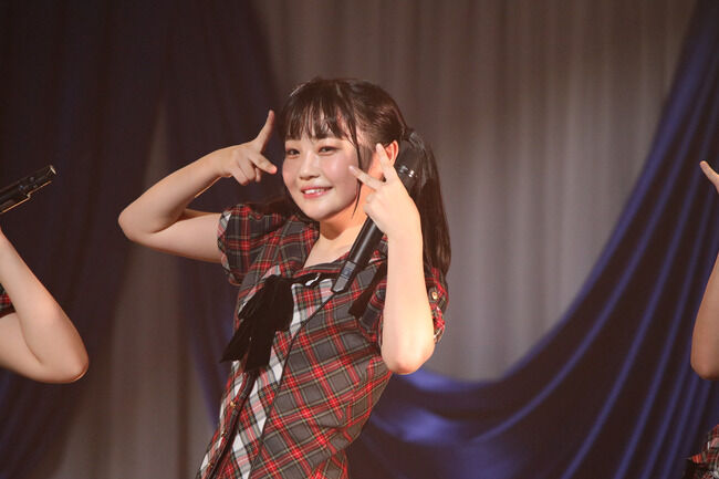【速報】AKB48の爆乳ロリ佐藤美波ちゃん(17才)のお母さん、後藤もえきゅんママ系だった?【さとみな・後藤萌咲】
