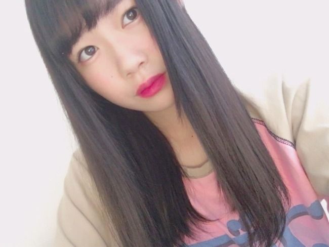 【朗報】AKB48チーム8服部有菜ちゃんが握手全完売してついに見つかる！！