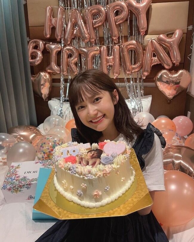 鈴木くるみちゃんの誕生日ケーキがお〇ぱいな件【AKB48くるるん】