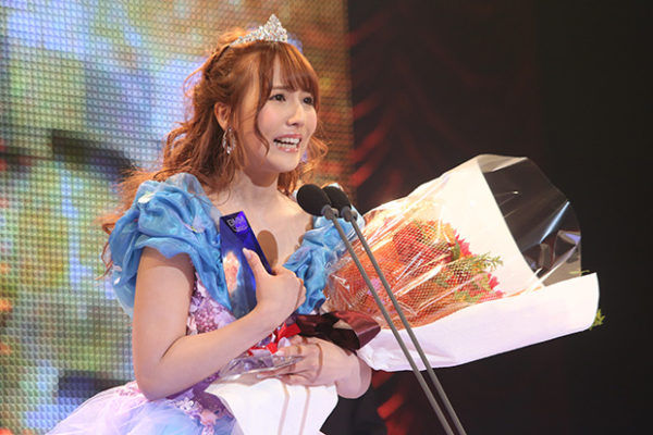 【悲報】ﾄｯﾌﾟav女優・三上悠亜さん、またとんでもないｶﾐﾝｸﾞｱｳﾄをしてしまう・・・えぇんかお前ら・・・・・・