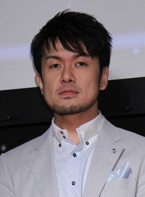 自撮り加工してupしてるバカって一体世間に何を求めてんの？？？と有名芸能人が痛烈批判