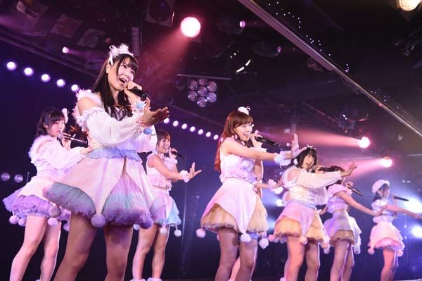 【衝撃H画像】アイドルさん、股を開かされおまんこを濡らしてしまうwwwwwwwwwwwwwwwwwwwww