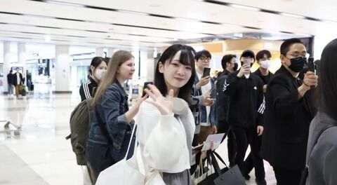 【闇深】AKB48・18期生・成田香姫奈さん、韓国ファンにプレゼントして欲しい物を必死にアピっていたwwwwwww